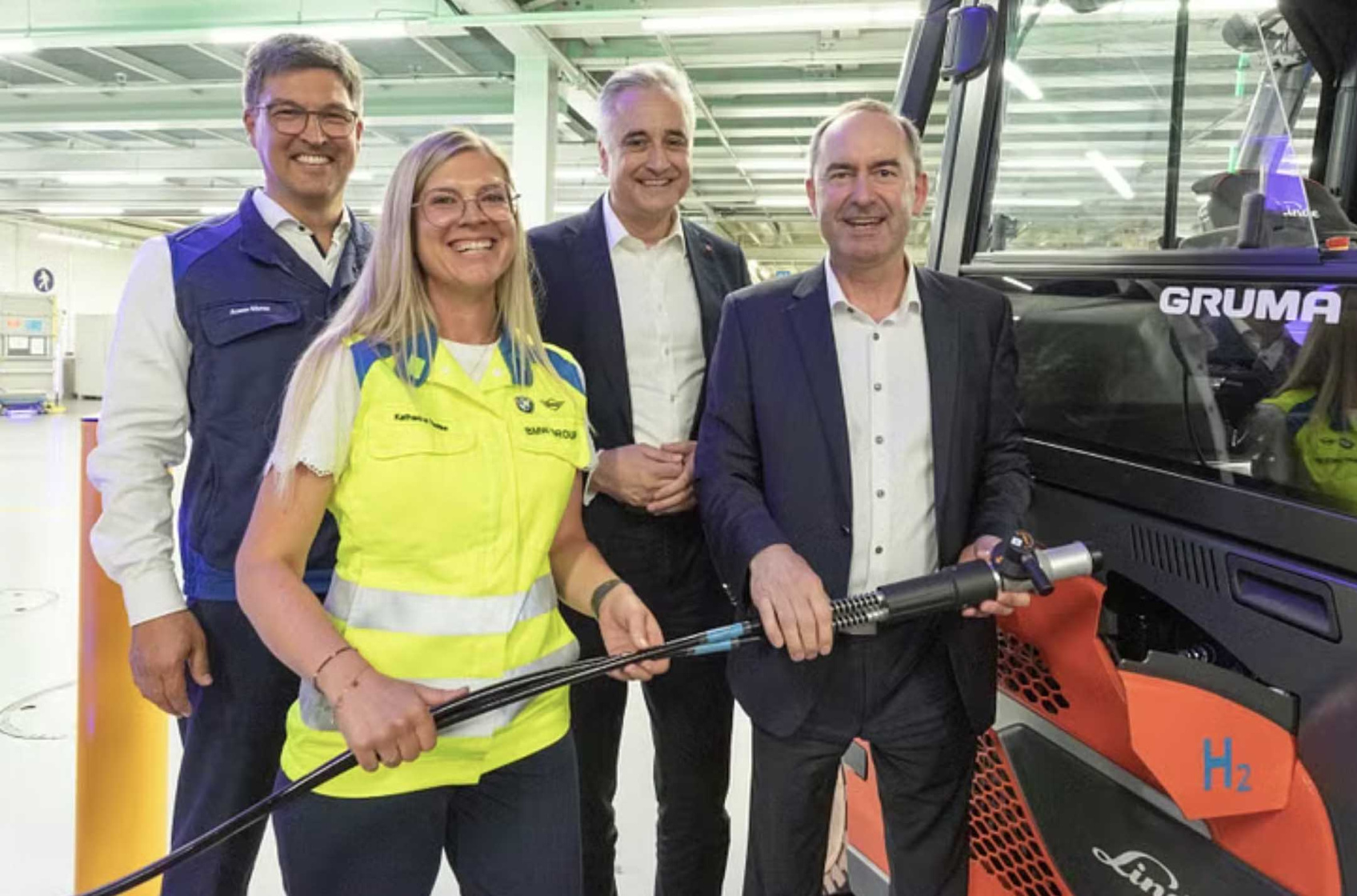 BMW Werk Regensburg stellt innerbetriebliche Logistk auf Wasserstoff um