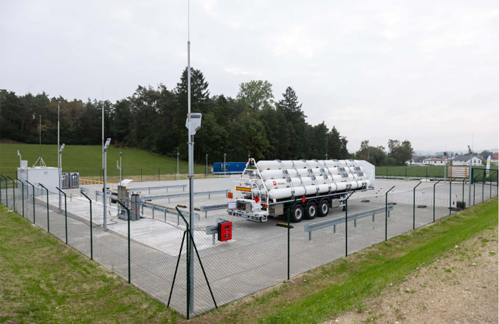 Derzeit wird der Wasserstoff in Hohenwart noch per Lkw zur Anlage transportiert; perspektivisch erfolgt die Erzeugung direkt vor Ort.